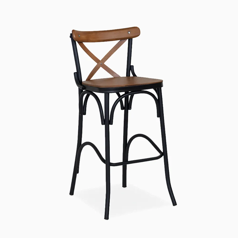 Ahşap Bar Sandalyesi ile Kokteyl Alanlarınıza Değer Katın